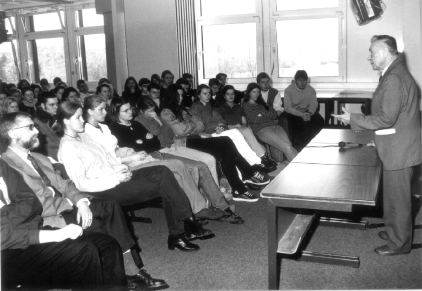 Casimierz Smolen with schoolchildren