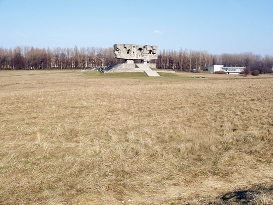 Majdanek memorial