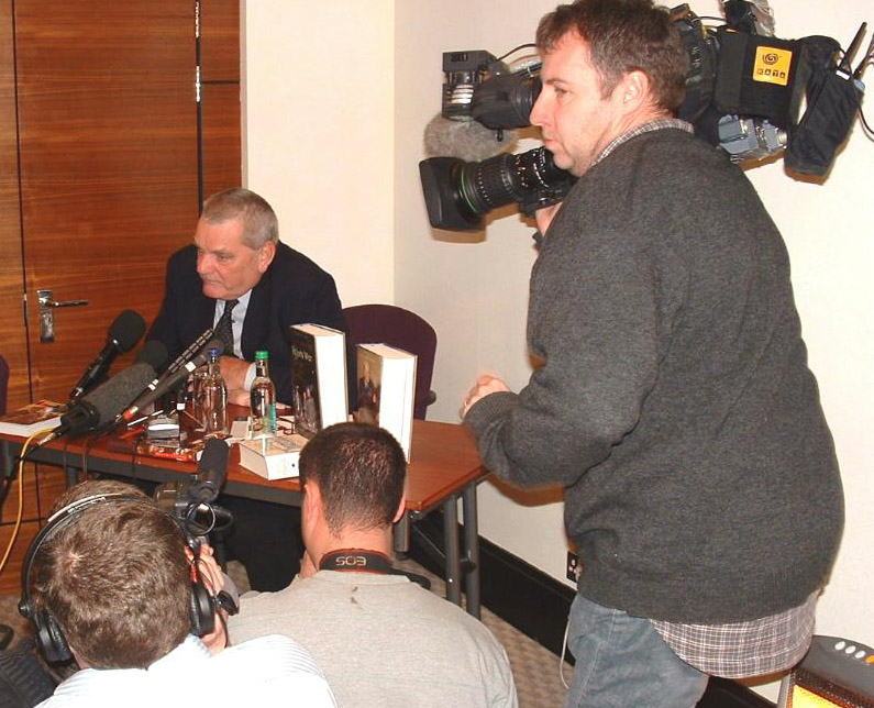 Press conference after release from Austrian prison, December 2006